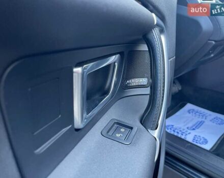 Черный Ленд Ровер Discovery Sport, объемом двигателя 2 л и пробегом 211 тыс. км за 21500 $, фото 9 на Automoto.ua