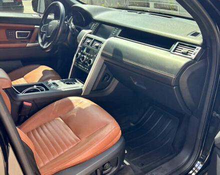 Черный Ленд Ровер Discovery Sport, объемом двигателя 2 л и пробегом 145 тыс. км за 22000 $, фото 7 на Automoto.ua