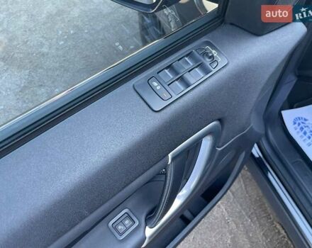 Черный Ленд Ровер Discovery Sport, объемом двигателя 2 л и пробегом 211 тыс. км за 21500 $, фото 8 на Automoto.ua