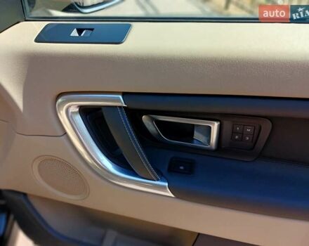 Чорний Ленд Ровер Discovery Sport, об'ємом двигуна 2 л та пробігом 108 тис. км за 16500 $, фото 11 на Automoto.ua