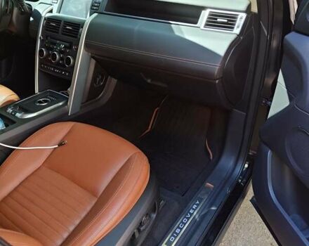 Черный Ленд Ровер Discovery Sport, объемом двигателя 2 л и пробегом 193 тыс. км за 17900 $, фото 4 на Automoto.ua