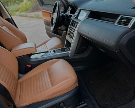 Чорний Ленд Ровер Discovery Sport, об'ємом двигуна 2 л та пробігом 102 тис. км за 16999 $, фото 41 на Automoto.ua