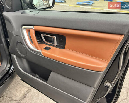 Черный Ленд Ровер Discovery Sport, объемом двигателя 2 л и пробегом 99 тыс. км за 20000 $, фото 51 на Automoto.ua