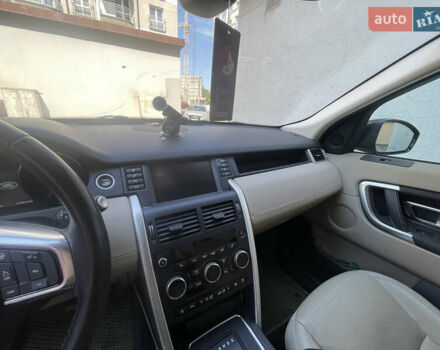 Черный Ленд Ровер Discovery Sport, объемом двигателя 2 л и пробегом 182 тыс. км за 16500 $, фото 1 на Automoto.ua