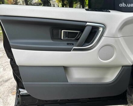 Чорний Ленд Ровер Discovery Sport, об'ємом двигуна 2 л та пробігом 112 тис. км за 19490 $, фото 9 на Automoto.ua