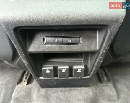 Черный Ленд Ровер Discovery Sport, объемом двигателя 2 л и пробегом 184 тыс. км за 11500 $, фото 18 на Automoto.ua