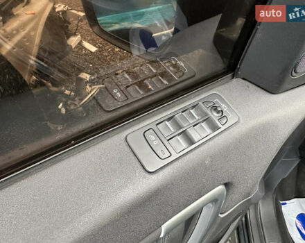 Черный Ленд Ровер Discovery Sport, объемом двигателя 2 л и пробегом 184 тыс. км за 11500 $, фото 5 на Automoto.ua