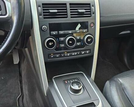 Чорний Ленд Ровер Discovery Sport, об'ємом двигуна 2 л та пробігом 220 тис. км за 18750 $, фото 16 на Automoto.ua