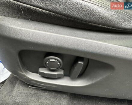 Черный Ленд Ровер Discovery Sport, объемом двигателя 2 л и пробегом 184 тыс. км за 11500 $, фото 8 на Automoto.ua