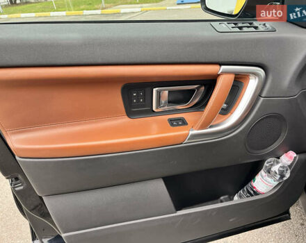Черный Ленд Ровер Discovery Sport, объемом двигателя 2 л и пробегом 99 тыс. км за 19000 $, фото 41 на Automoto.ua