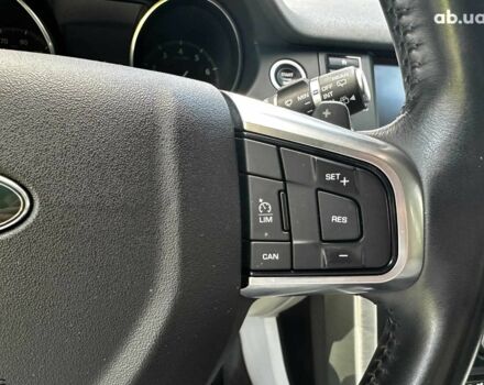 Чорний Ленд Ровер Discovery Sport, об'ємом двигуна 2 л та пробігом 112 тис. км за 19490 $, фото 13 на Automoto.ua