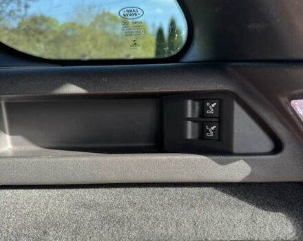 Чорний Ленд Ровер Discovery Sport, об'ємом двигуна 2 л та пробігом 178 тис. км за 19200 $, фото 45 на Automoto.ua