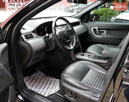 Черный Ленд Ровер Discovery Sport, объемом двигателя 2 л и пробегом 92 тыс. км за 20900 $, фото 15 на Automoto.ua