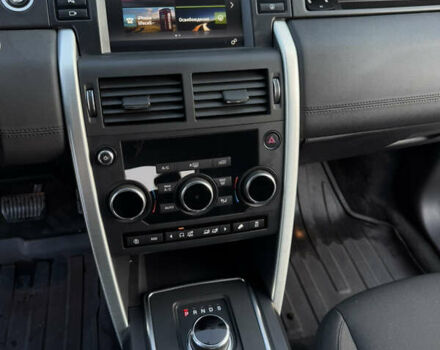 Черный Ленд Ровер Discovery Sport, объемом двигателя 2 л и пробегом 135 тыс. км за 19900 $, фото 27 на Automoto.ua