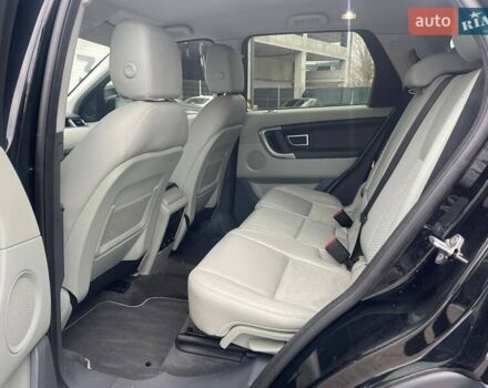 Черный Ленд Ровер Discovery Sport, объемом двигателя 2 л и пробегом 73 тыс. км за 18500 $, фото 8 на Automoto.ua