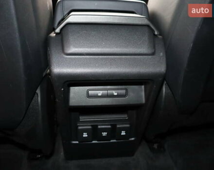 Черный Ленд Ровер Discovery Sport, объемом двигателя 2 л и пробегом 92 тыс. км за 20900 $, фото 35 на Automoto.ua