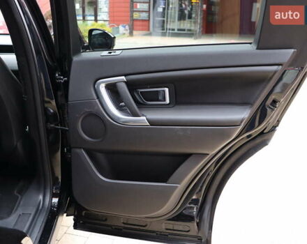 Черный Ленд Ровер Discovery Sport, объемом двигателя 2 л и пробегом 92 тыс. км за 20900 $, фото 41 на Automoto.ua