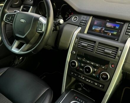 Черный Ленд Ровер Discovery Sport, объемом двигателя 2 л и пробегом 85 тыс. км за 20900 $, фото 8 на Automoto.ua