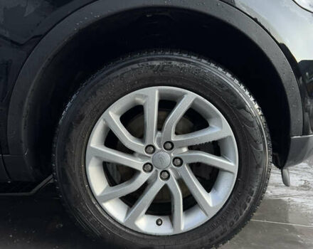 Черный Ленд Ровер Discovery Sport, объемом двигателя 2 л и пробегом 135 тыс. км за 19900 $, фото 14 на Automoto.ua