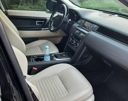 Черный Ленд Ровер Discovery Sport, объемом двигателя 2 л и пробегом 122 тыс. км за 22500 $, фото 6 на Automoto.ua