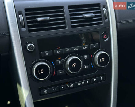 Черный Ленд Ровер Discovery Sport, объемом двигателя 2 л и пробегом 126 тыс. км за 21300 $, фото 15 на Automoto.ua