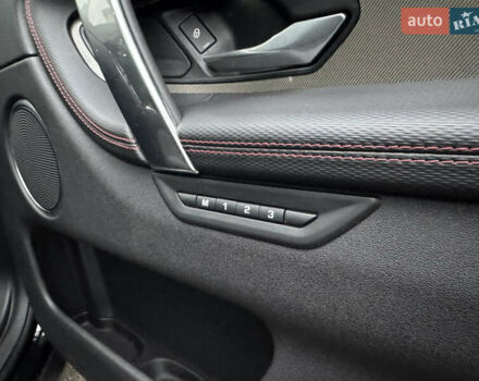 Черный Ленд Ровер Discovery Sport, объемом двигателя 2 л и пробегом 65 тыс. км за 26999 $, фото 15 на Automoto.ua