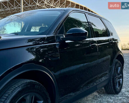 Чорний Ленд Ровер Discovery Sport, об'ємом двигуна 2 л та пробігом 94 тис. км за 28500 $, фото 3 на Automoto.ua