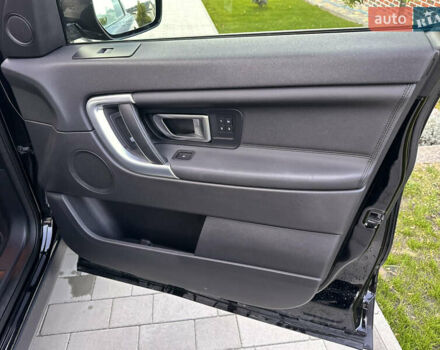 Черный Ленд Ровер Discovery Sport, объемом двигателя 2 л и пробегом 110 тыс. км за 21900 $, фото 23 на Automoto.ua