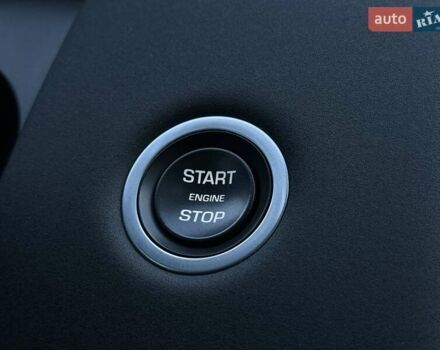 Черный Ленд Ровер Discovery Sport, объемом двигателя 2 л и пробегом 156 тыс. км за 20799 $, фото 27 на Automoto.ua