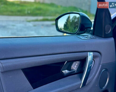 Чорний Ленд Ровер Discovery Sport, об'ємом двигуна 2 л та пробігом 94 тис. км за 28500 $, фото 17 на Automoto.ua