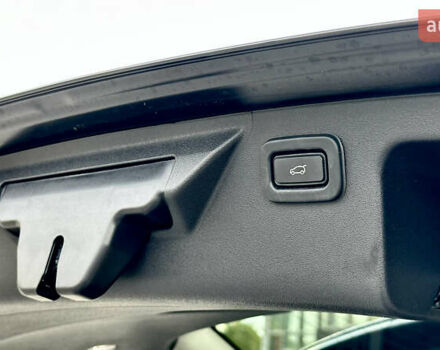 Черный Ленд Ровер Discovery Sport, объемом двигателя 2 л и пробегом 46 тыс. км за 33500 $, фото 50 на Automoto.ua