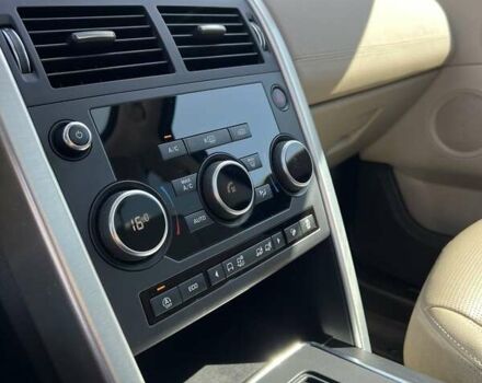 Черный Ленд Ровер Discovery Sport, объемом двигателя 2 л и пробегом 81 тыс. км за 22900 $, фото 16 на Automoto.ua