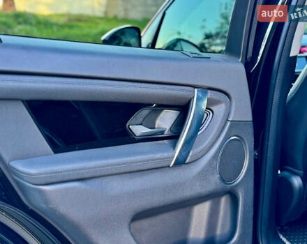 Чорний Ленд Ровер Discovery Sport, об'ємом двигуна 2 л та пробігом 94 тис. км за 28500 $, фото 18 на Automoto.ua