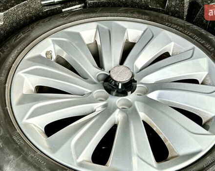 Черный Ленд Ровер Discovery Sport, объемом двигателя 2 л и пробегом 46 тыс. км за 33500 $, фото 54 на Automoto.ua