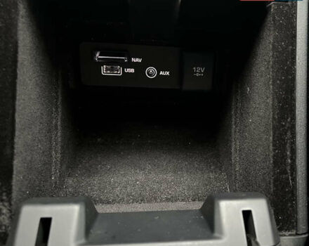 Черный Ленд Ровер Discovery Sport, объемом двигателя 2 л и пробегом 200 тыс. км за 18000 $, фото 22 на Automoto.ua