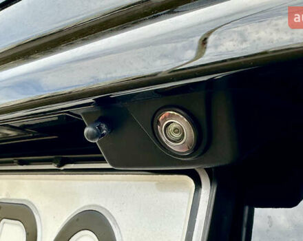 Черный Ленд Ровер Discovery Sport, объемом двигателя 2 л и пробегом 46 тыс. км за 33500 $, фото 30 на Automoto.ua