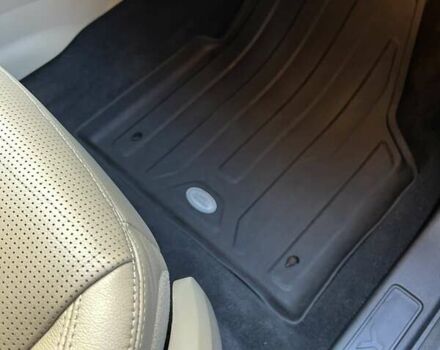 Черный Ленд Ровер Discovery Sport, объемом двигателя 2 л и пробегом 81 тыс. км за 22900 $, фото 6 на Automoto.ua