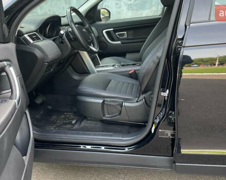 Чорний Ленд Ровер Discovery Sport, об'ємом двигуна 2 л та пробігом 57 тис. км за 27300 $, фото 28 на Automoto.ua