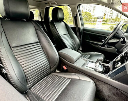 Черный Ленд Ровер Discovery Sport, объемом двигателя 2 л и пробегом 46 тыс. км за 33500 $, фото 37 на Automoto.ua