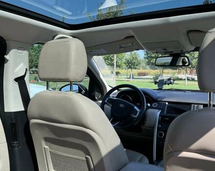 Черный Ленд Ровер Discovery Sport, объемом двигателя 2 л и пробегом 81 тыс. км за 22900 $, фото 13 на Automoto.ua