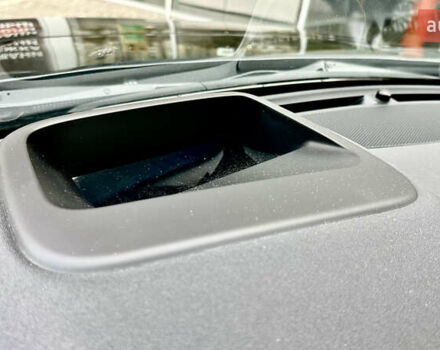 Черный Ленд Ровер Discovery Sport, объемом двигателя 2 л и пробегом 46 тыс. км за 33500 $, фото 46 на Automoto.ua