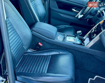 Чорний Ленд Ровер Discovery Sport, об'ємом двигуна 2 л та пробігом 94 тис. км за 28500 $, фото 21 на Automoto.ua