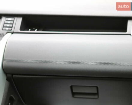 Черный Ленд Ровер Discovery Sport, объемом двигателя 2 л и пробегом 142 тыс. км за 23899 $, фото 157 на Automoto.ua