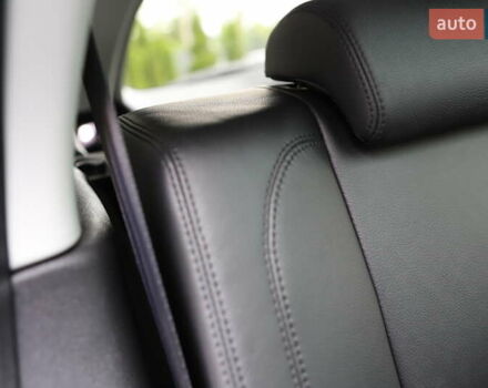 Черный Ленд Ровер Discovery Sport, объемом двигателя 2 л и пробегом 142 тыс. км за 23899 $, фото 154 на Automoto.ua