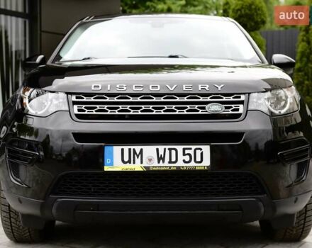 Черный Ленд Ровер Discovery Sport, объемом двигателя 2 л и пробегом 142 тыс. км за 23899 $, фото 4 на Automoto.ua