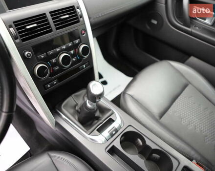 Черный Ленд Ровер Discovery Sport, объемом двигателя 2 л и пробегом 142 тыс. км за 23899 $, фото 117 на Automoto.ua