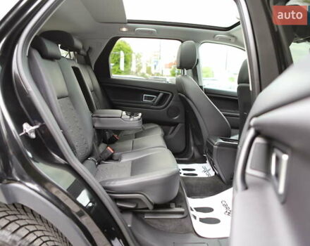 Черный Ленд Ровер Discovery Sport, объемом двигателя 2 л и пробегом 142 тыс. км за 23899 $, фото 162 на Automoto.ua