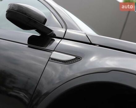 Черный Ленд Ровер Discovery Sport, объемом двигателя 2 л и пробегом 142 тыс. км за 23899 $, фото 59 на Automoto.ua