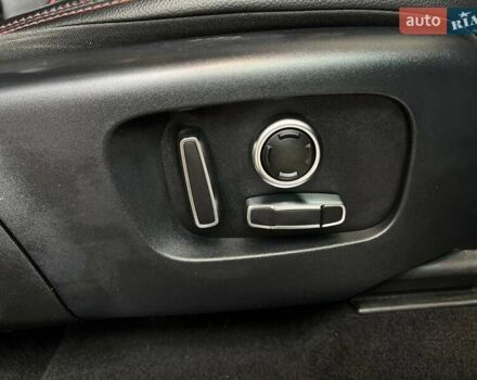 Черный Ленд Ровер Discovery Sport, объемом двигателя 2 л и пробегом 15 тыс. км за 33000 $, фото 24 на Automoto.ua