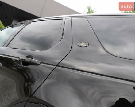 Черный Ленд Ровер Discovery Sport, объемом двигателя 2 л и пробегом 142 тыс. км за 23899 $, фото 108 на Automoto.ua